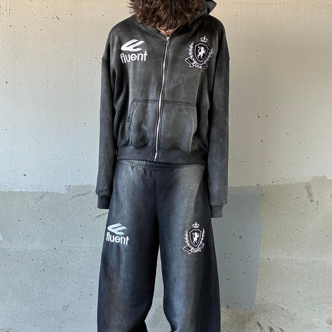 Crested Set Black
